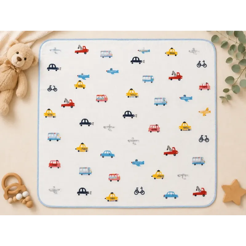 Бебешка муселинова памучна пелена с щампа на коли 80 x 90 см